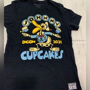 JOHNNY CUPCAKES TSHIRT unisex